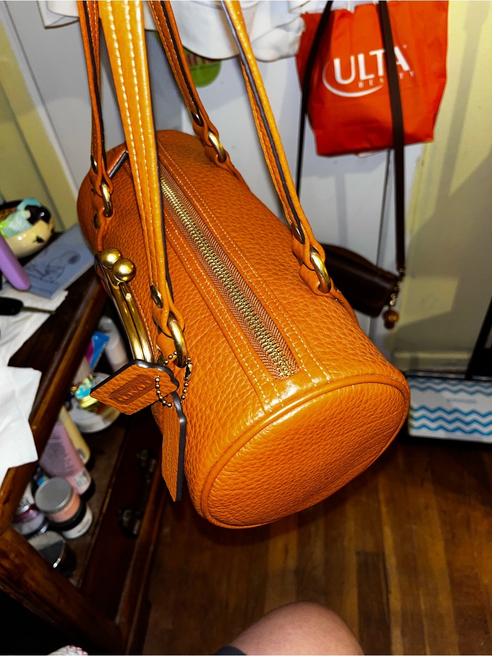 Coach Amber Brown Barrel Kisslock 28 - Picture 10 of 16
